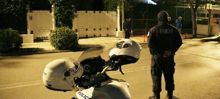 Επίθεση στο σπίτι της πρέσβειρας της Αυστρίας: Με μηχανάκια με καλυμμένες πινακίδες πήγε ο Ρουβίκωνας